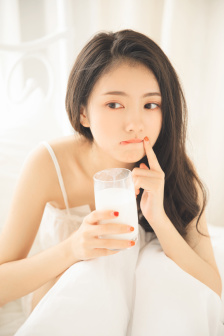 忘穿内裤坐公交车被猛烈进出