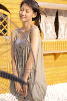 女同