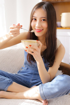 凯瑟琳泽塔琼斯三点